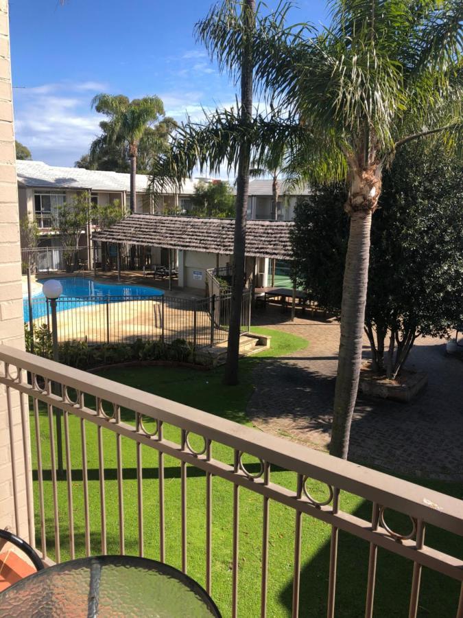 Tranquility At Mandurah Apartments エクステリア 写真